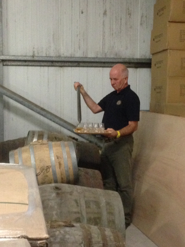 Pouring a 8 years old sherry cask Kilchoman