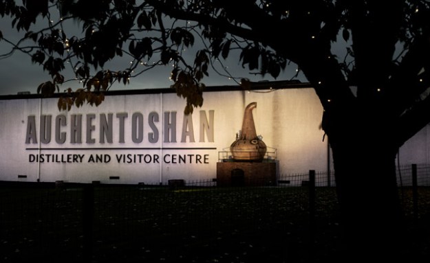 Auchentoshan Distillery